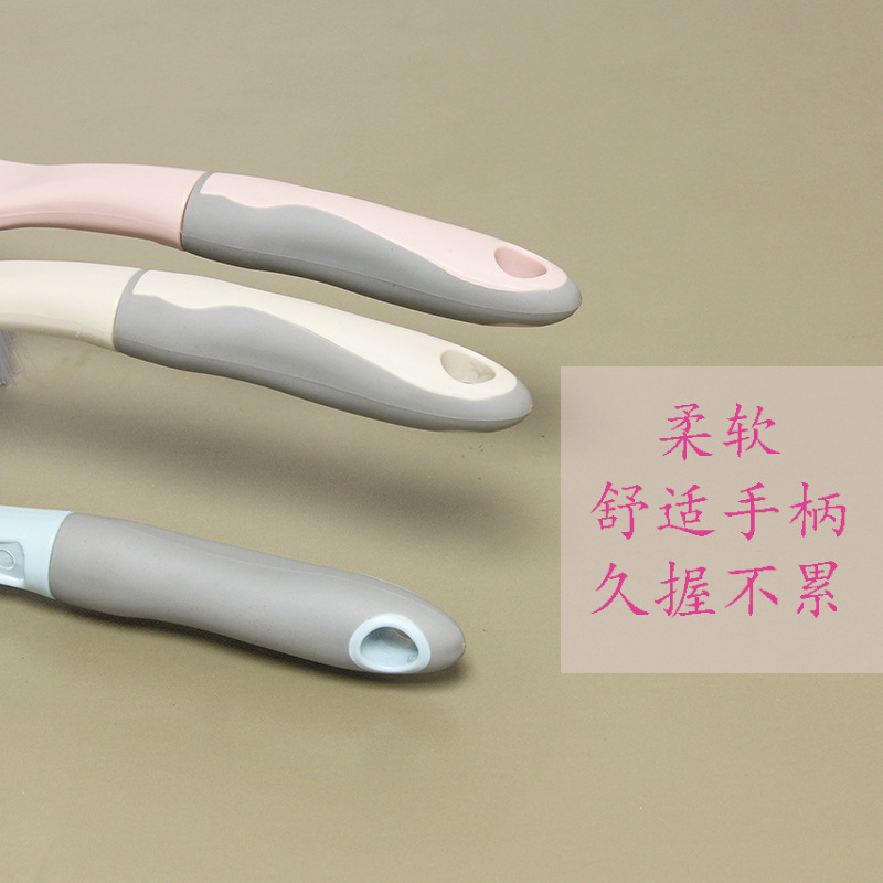 Sofa, blanket, bed sheet dust removal, cleaning brush, bed sweeping, New Year cleaning and tidying, anti-slip bed brush, home and hotel Application Scenario