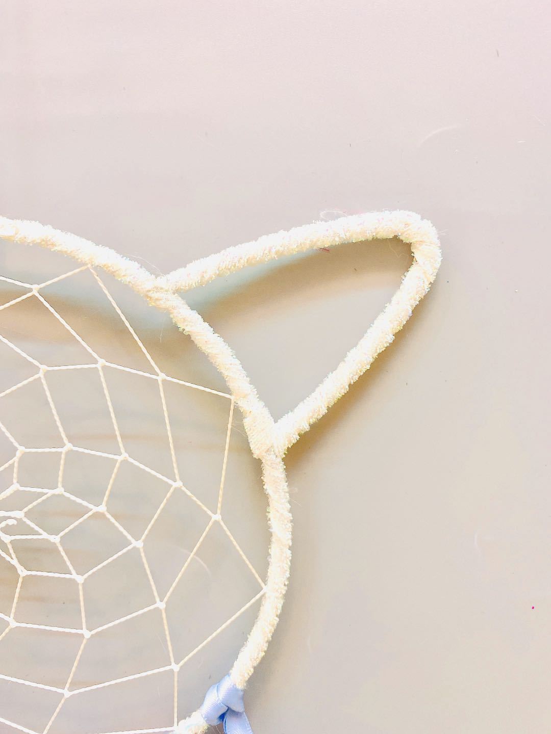 "Internet celebrity feather dreamcatcher, simple decorative wall, home pendant, DIY material package, festival gift. Item Picture