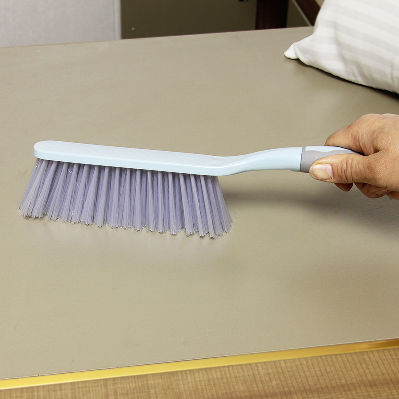 Sofa, blanket, bed sheet dust removal, cleaning brush, bed sweeping, New Year cleaning and tidying, anti-slip bed brush, home and hotel details Picture
