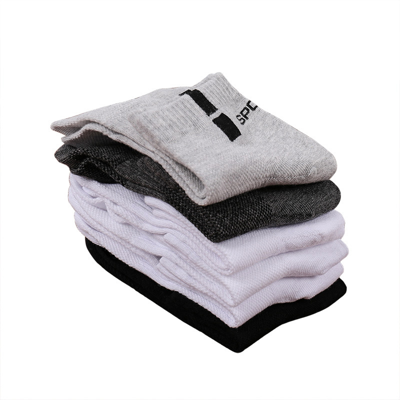Men's cotton socks, letter mid-leg socks, fashionable, sporty, breathable and sweat-absorbing, six-color short-leg men's socks, short-leg socks wholesale, one-piece consignment Item Picture