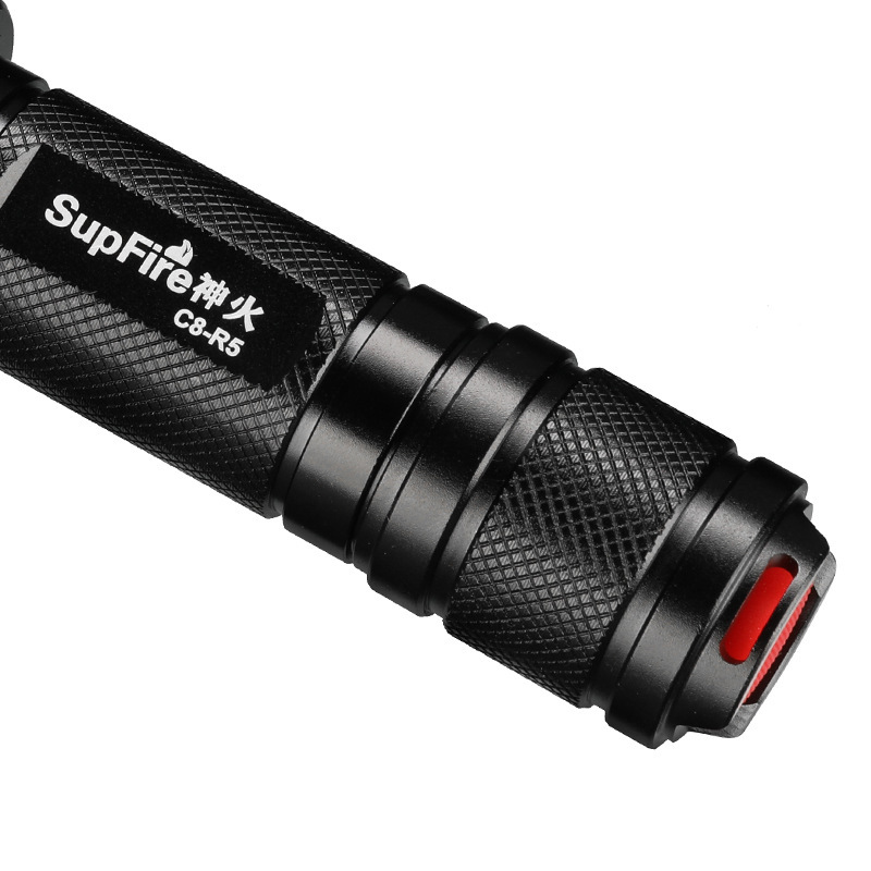 神火防水手电白底实物图