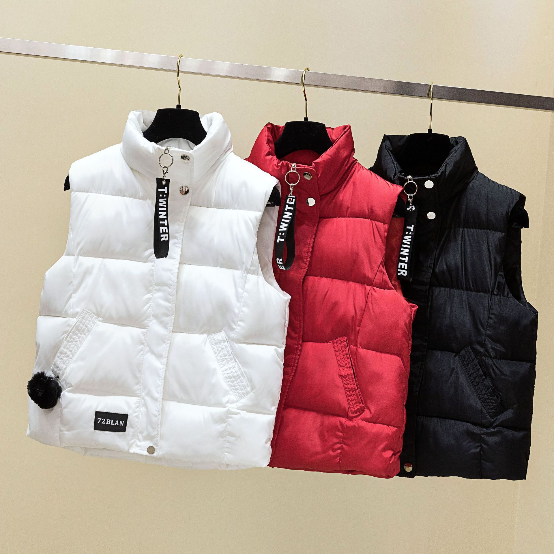 2023 Autumn/winter cotton vest women's short Korean-style women's vest jacket cotton waistcoat, one-piece consignment