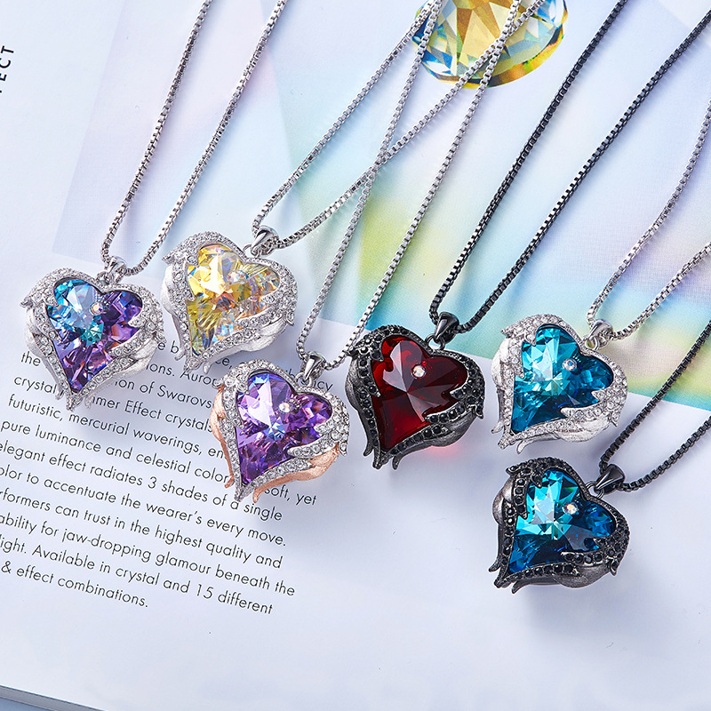 Sidelle Europe And America Explosive Jewelry Ocean Heart Necklace Female Angel Wings Crystal Collarbone Chain Item Wholesale Application Scenario