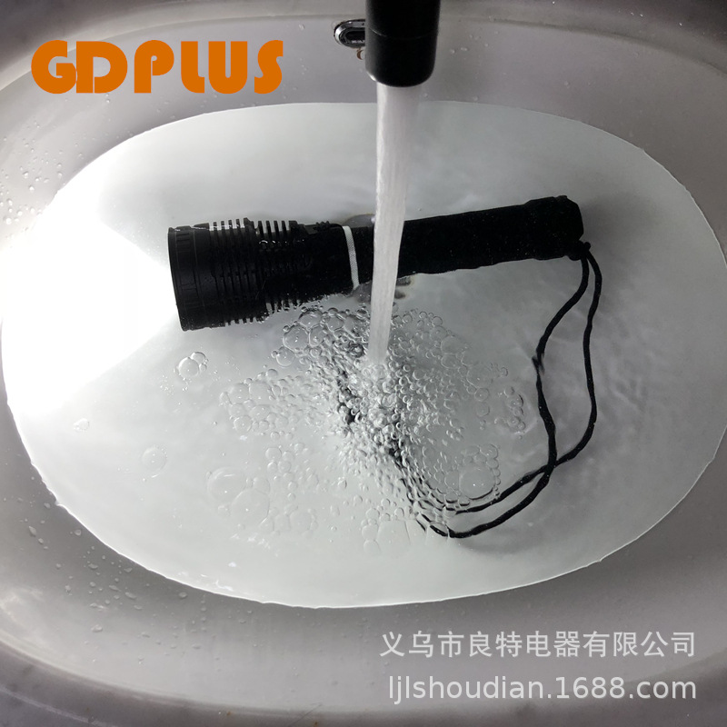 The 2020 new P50 and P70 high-intensity professional diving deep-sea operation patrol aluminum alloy flashlight is extremely bright Application Scenario