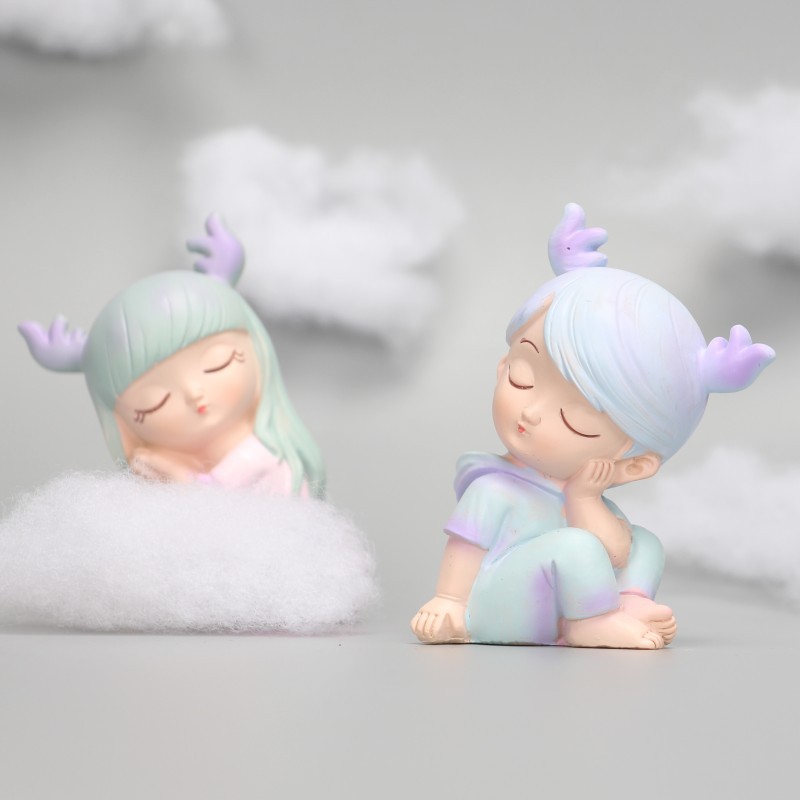 汽车摆件树脂摆件白底实物图