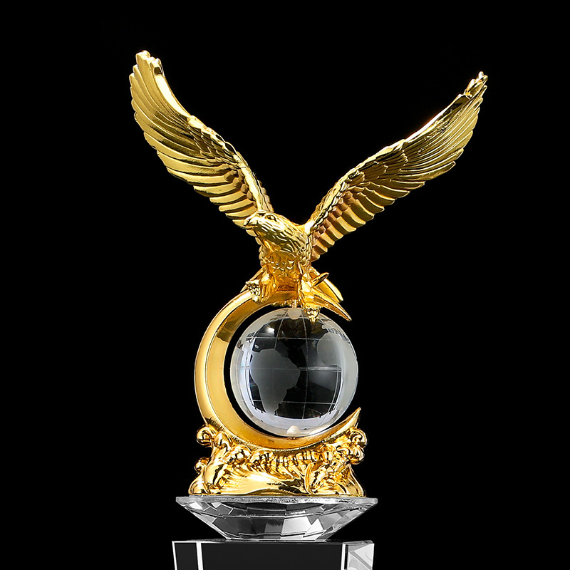 Wholesale of awards and prizes for the year-end outstanding employee commemorative event of the new metal trophy "Eagle's Great Achievements" Application Scenario
