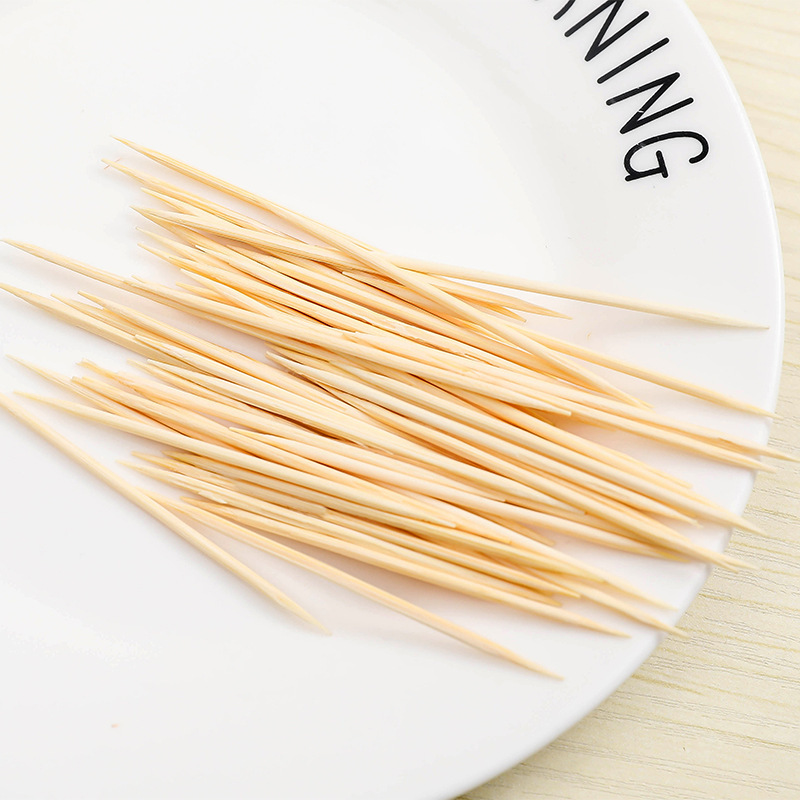 Bamboo Toothpick Natural Bamboo Double-Head Fine Toothpick Disposable Fruit Pick Manufacturer Direct Home Hotel Bag T Application Scenario