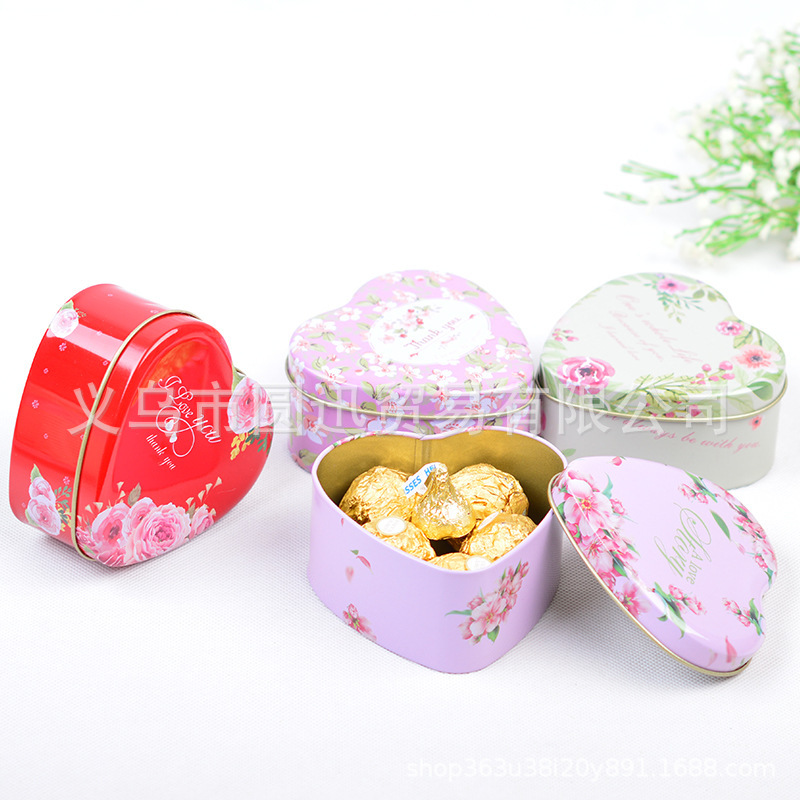 Chinese-style heart-shaped wedding supplies, wedding candy boxes, creative candy boxes, wedding gift boxes, return gift boxes, iron boxes in stock Specification image