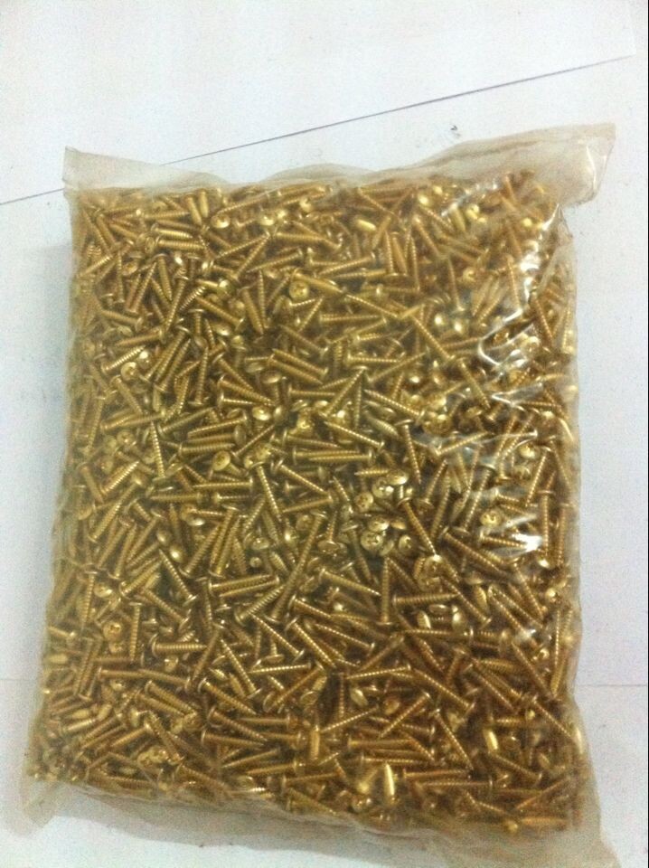The factory supplies flat-headed pure copper copper-plated nails, brass nails, small round nails, small iron nails, mushroom-headed nails and shoe nails in stock Item Picture