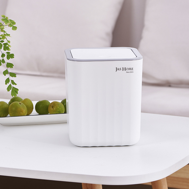 Bathroom Toiletry Table Press Trash Can Creative Car Plastic Desktop Mini Trash Can With Lid details Picture