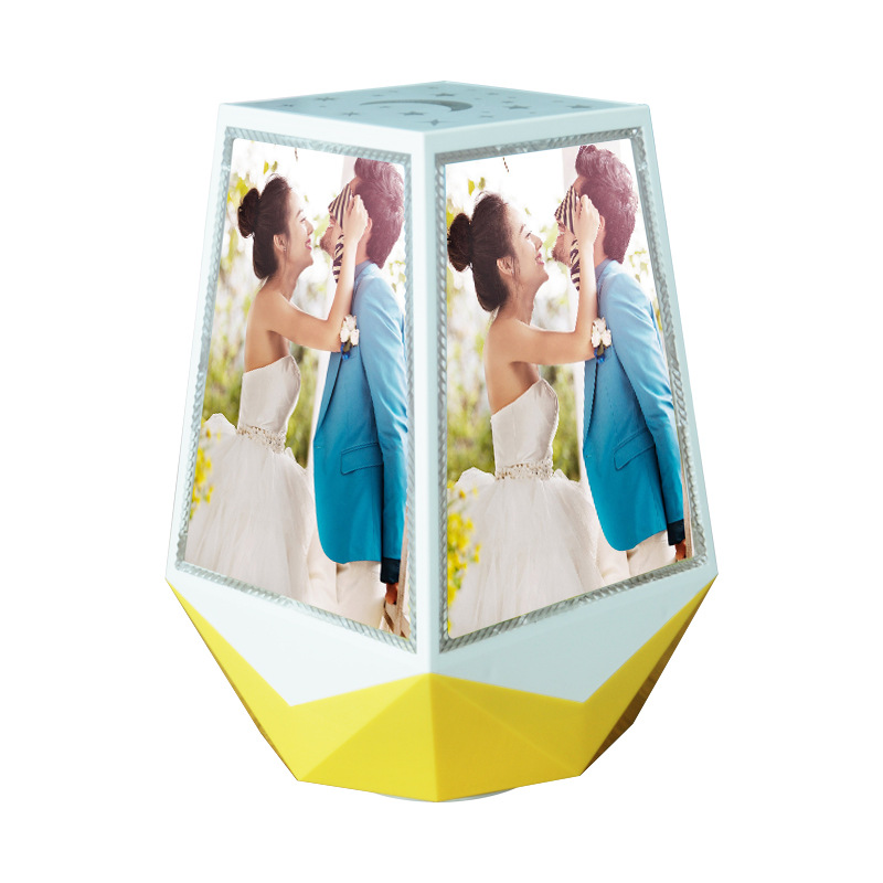 360° rotating LED light-emitting photo frame, multi-functional injection-molded photo frame Application Scenario