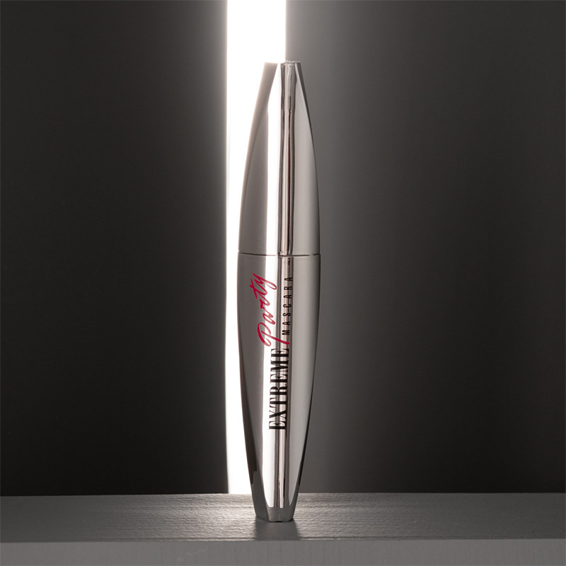 Menow Cammy Non-Smudging Fine Brush Mascara For Women Waterproof Styling With Wooden Eyebrow Pencil Application Scenario