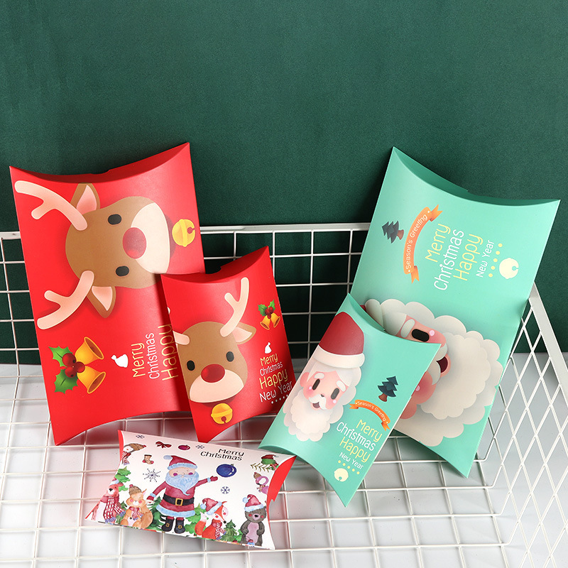 Amazon Creative Christmas Candy Packaging Box, Christmas Eve triangle Candy box, paper box gift bag wholesale S932 Application Scenario