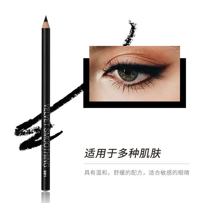 Menow eyeliner drawing a cat eye