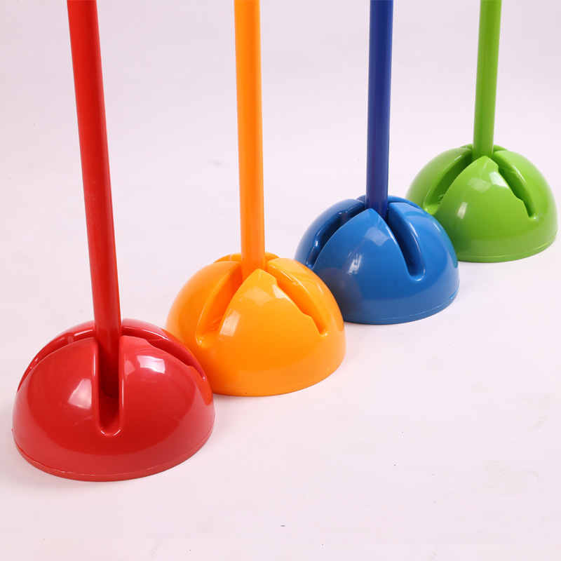 Basketball dribbling around cones, football around cones, football corner flags, training marker poles, portable splicing poles, folding poles, telescopic poles Application Scenario