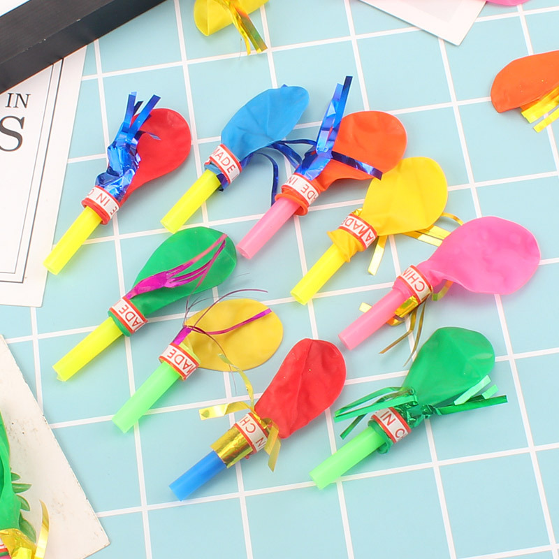 Golden thread whistles, balloon whistles, balloon party supplies, clown props, children's educational street stalls, toys wholesale Specification image