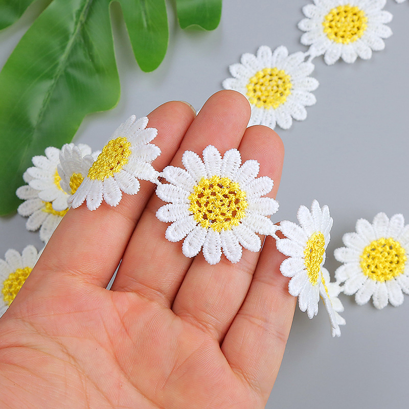 Best-selling in-stock 3.5CM best-selling yellow chrysanthemum milk silk lace colorful embroidery accessory home textile lace Application Scenario