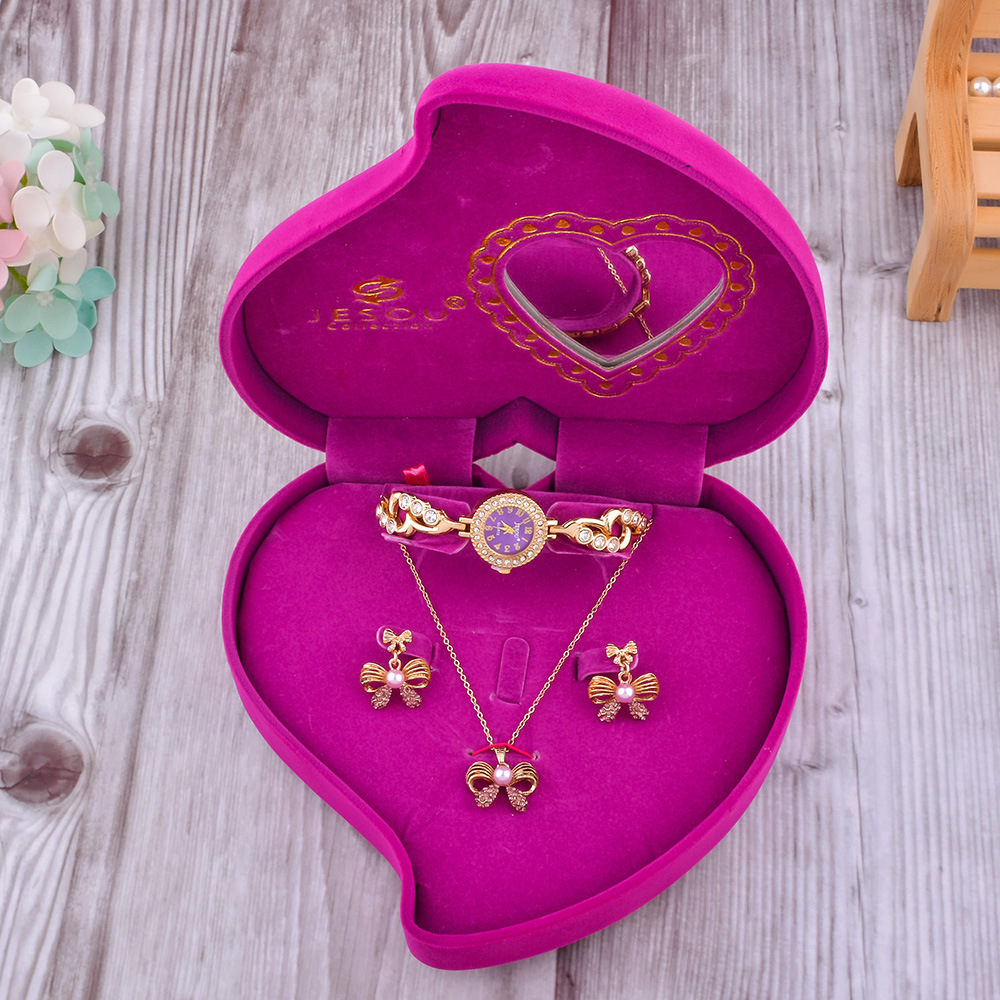 2024 nuevo collar de lujo dulce y ligero imitación de perlas pendientes con diamantes reloj 3pcs set regalo details Picture