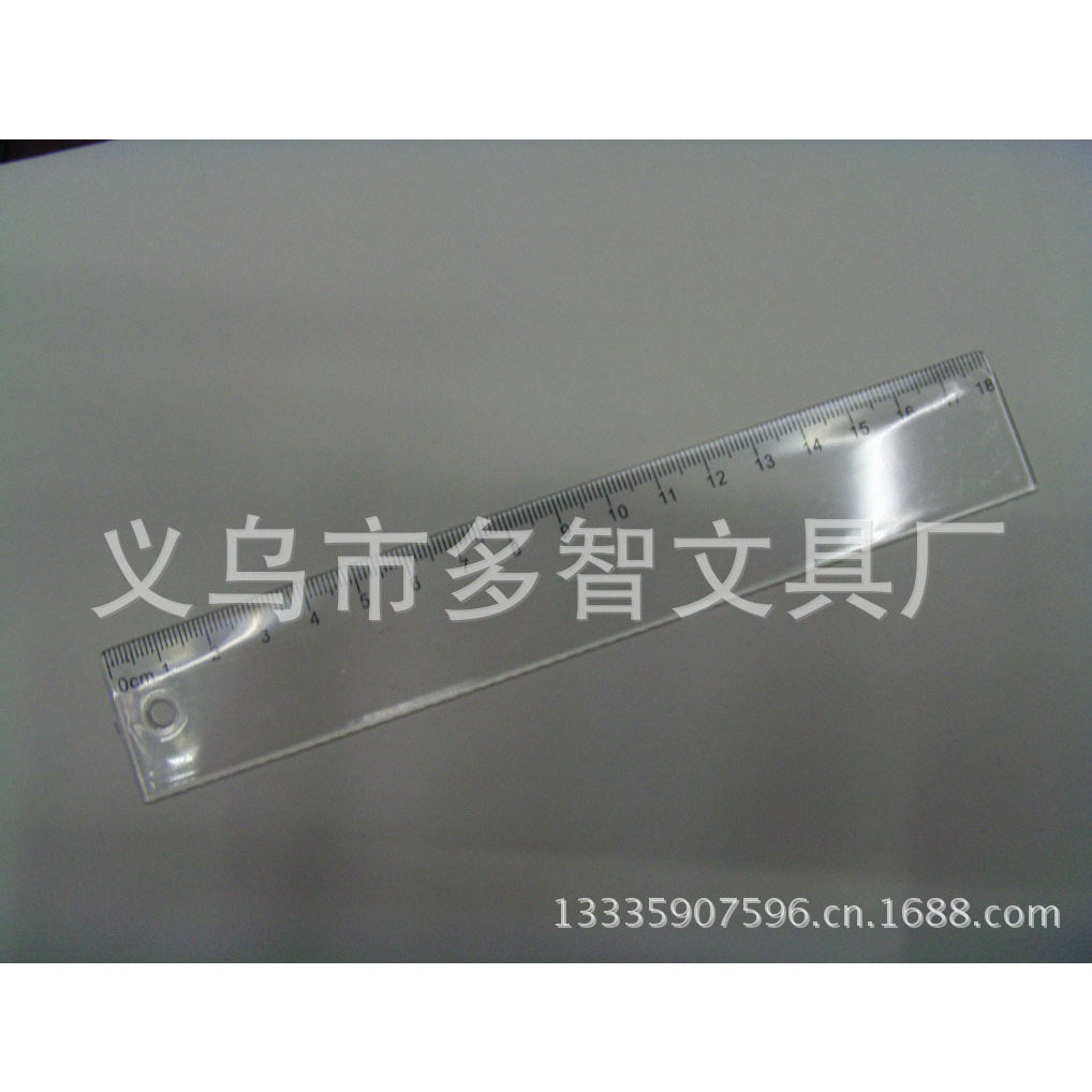 厂家供应PS尺子 18公分尺  铝合金尺  文具用品  塑料直尺 批发