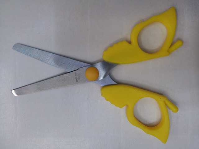 The butterfly-shaped animal scissors are durable and the student scissors are affordable. Factory direct sales details Picture