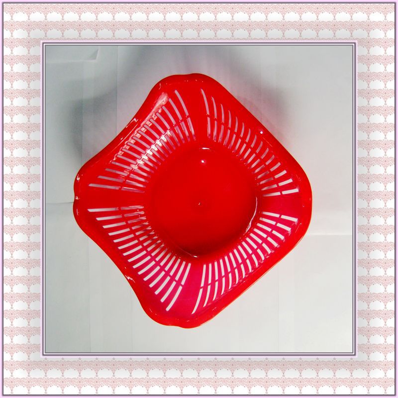 We produce and sell plastic baskets, plastic fruit baskets, vegetable baskets, plastic 201 plastic fruit baskets and sell them at street stalls Specification image