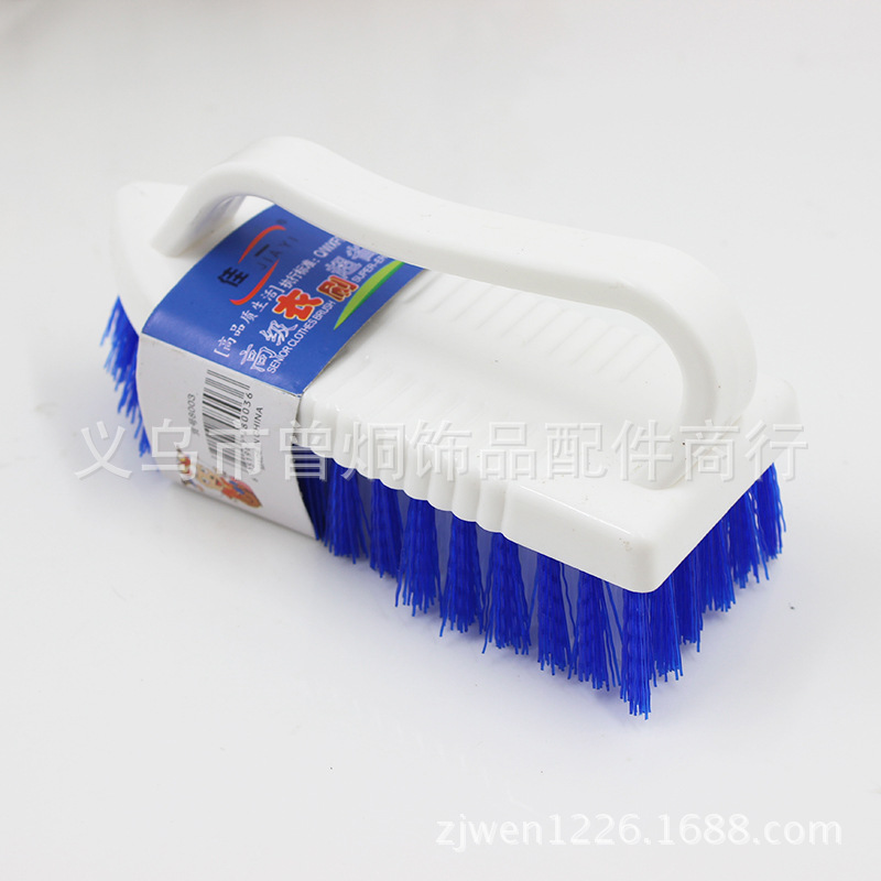 Wholesale of multi-purpose laundry brushes, shoe brushes and plastic cleaning brushes with handles for daily necessities at two yuan