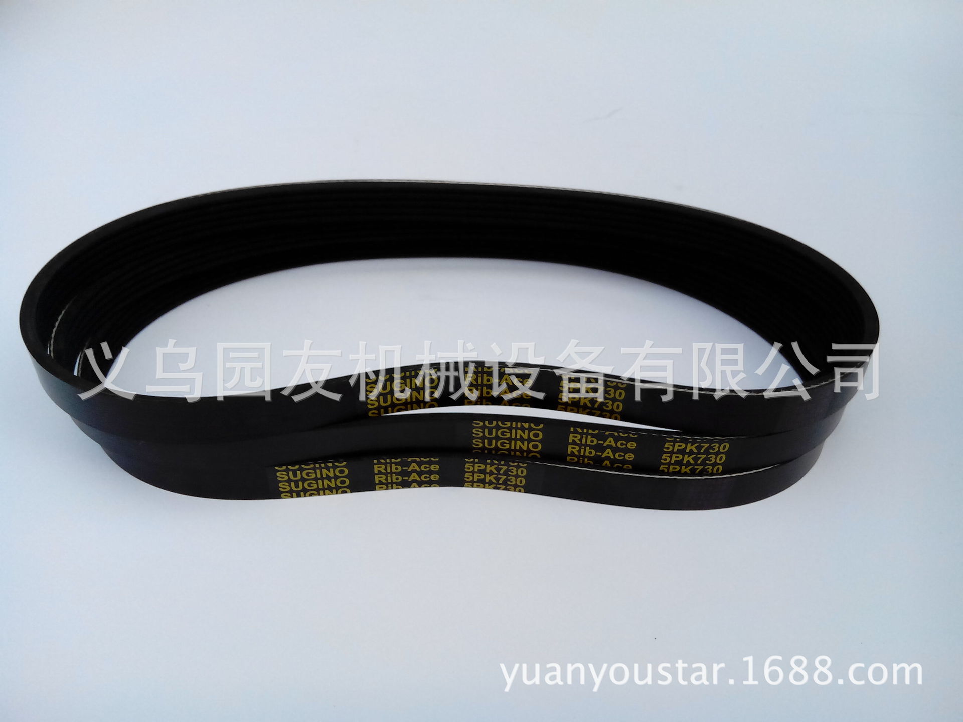 拖拉机产品图
