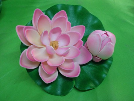 Supply artificial lotus fish tank scenery lotus artificial plastic fake lotus home accessories full figure