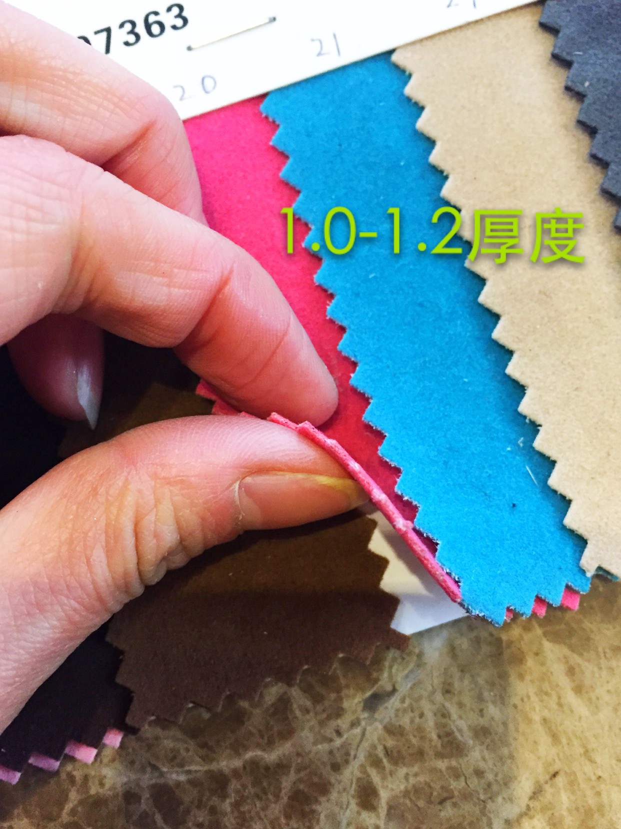 PU leather double-sided fleece single-sided flocking leather suede leather upper leather case leather clothing trademark leather Specification drawing