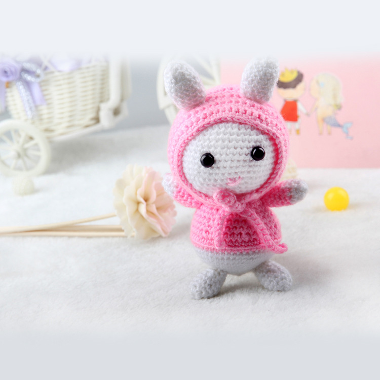 厂家销售现货DIY材料包 爆款毛绒玩具 生日礼品 可爱戴帽小兔