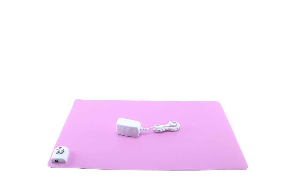 Factory direct sales of heating dog beds, waterproof dog heating pads, pet warmth pads, electric heating pads, 24V safe voltage Application Scenario