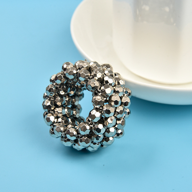 ins pearl hair bands in stock for wholesale, women's ponytail bands, headwear, silk scarves, rubber bands, hair ties and hair accessories Specification image