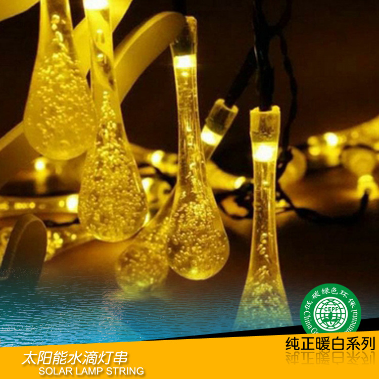 Manufacturer's solar light string, lawn light, courtyard Christmas and wedding 30-LED water drop decorative color light Application Scenario
