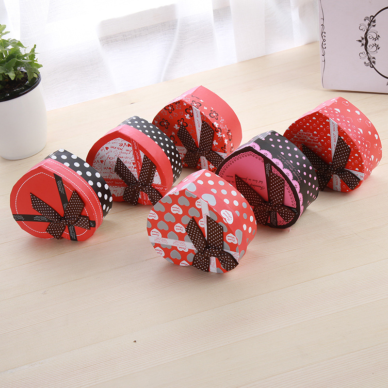 2022 New Heart-Shaped Creative Gift Box Lipstick Watch Jewelry Gift Box Wholesale Heaven And Earth Cover Packaging Box