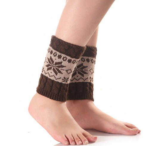 Aliexpress European and American autumn and winter new Christmas snowflake short color-blocked warm sock cover, knitted woolen boot cover and leg guard cover Item Picture
