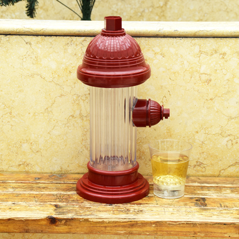 Creative fire hydrants, alcohol dispensers, fire extinguishers, alcohol dispensers, entertainment mixers, beverage dispensers, bar toys, and drinking utensils Application Scenario