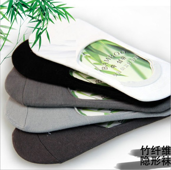 Bamboo fiber men's invisible boat socks spring and summer solid color casual socks Silicone shallow mouth men's socks