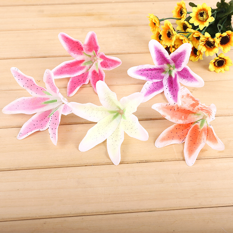 Wholesale lily flowers living room wedding decoration flowers simulation flowers fake flowers bouquet single trumpet lily full figure
