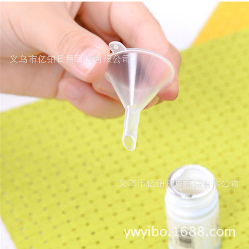Ice grid small funnel Silicone ice plug Ice grid plug Mini small funnel Round ball ice grid funnel PP plastic Specification drawing