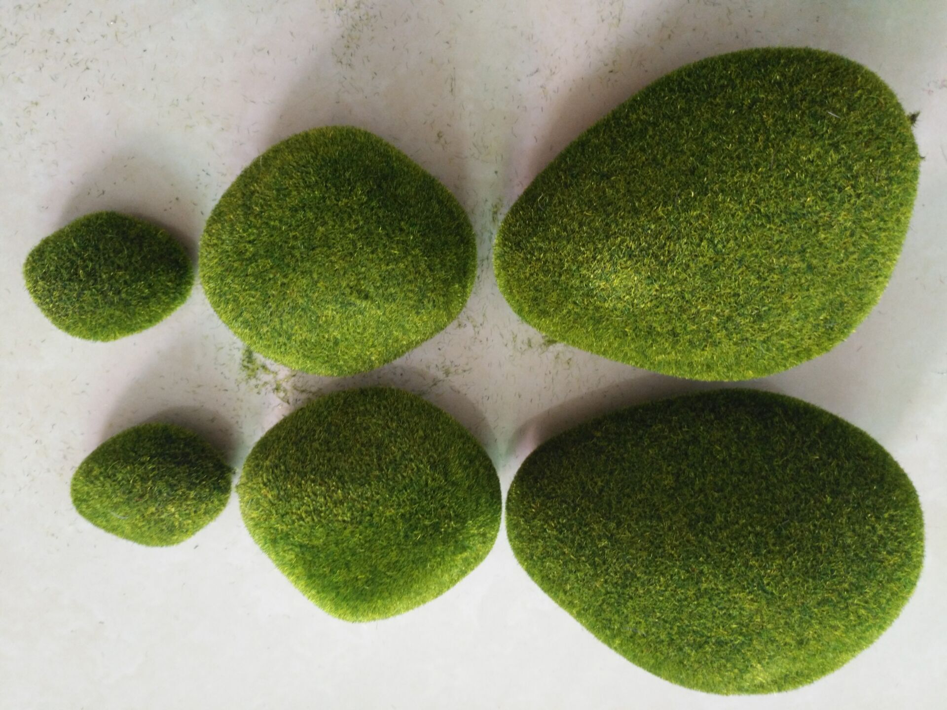Factory direct sales simulation moss hair stone 6 bags home bonsai pot decoration simulation flower plant fluff stone details Picture