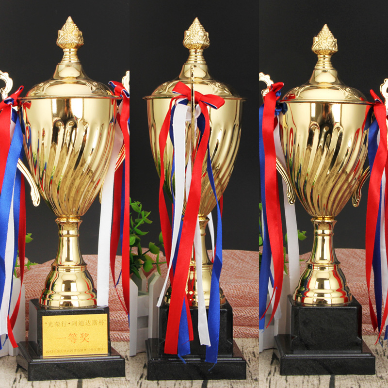 Wholesale manufacturer of metal trophies, school competition championship trophies, wholesale of metal handicraft trophies for logo details Picture