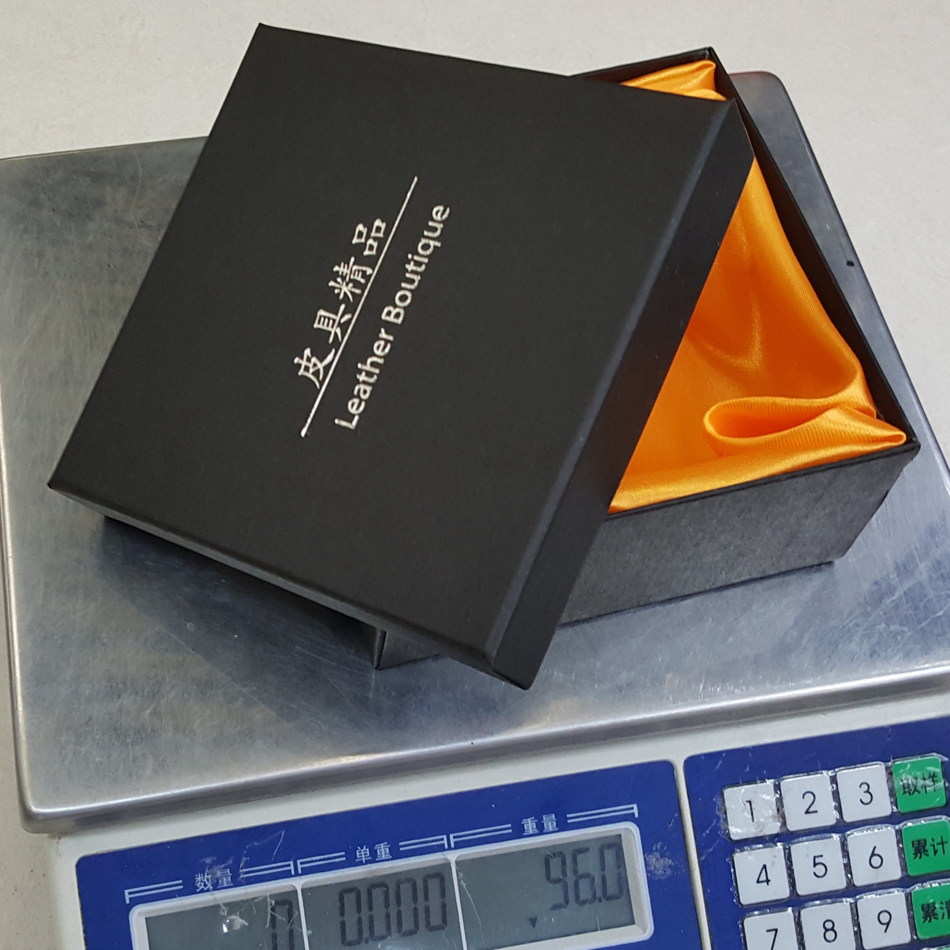Belt Packing Box Cover Packing Box Silk Cover Packing Box Belt Packing Box Has Silk Application Scenario