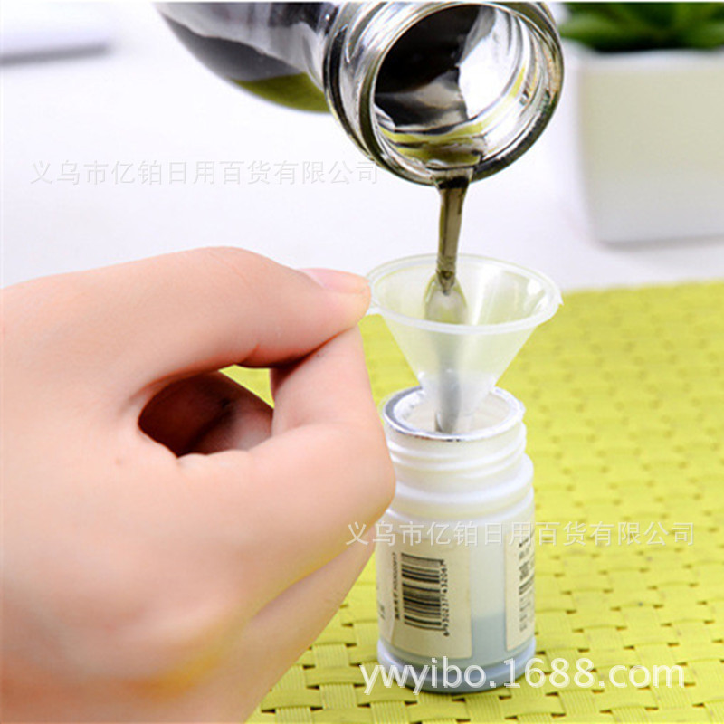 Ice grid small funnel Silicone ice plug Ice grid plug Mini small funnel Round ball ice grid funnel PP plastic Application Scenario