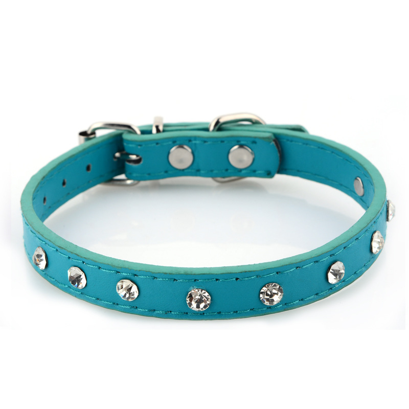 Pet supplies, diamond-encrusted pet collars, dog neck covers, household retractable dog leashes, in stock and wholesale Specification image