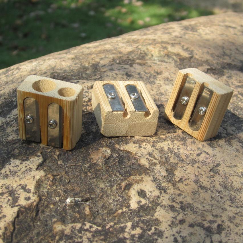 两孔竹质卷笔刀 竹子卷笔刀 竹制削笔器 双头卷笔刀 双孔削笔器图