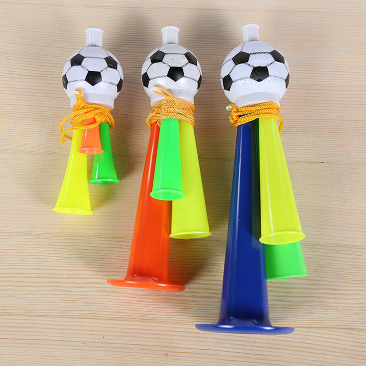 儿童玩具助威足球塑料喇叭 运动会加油活动球赛聚会道具 玩具批发