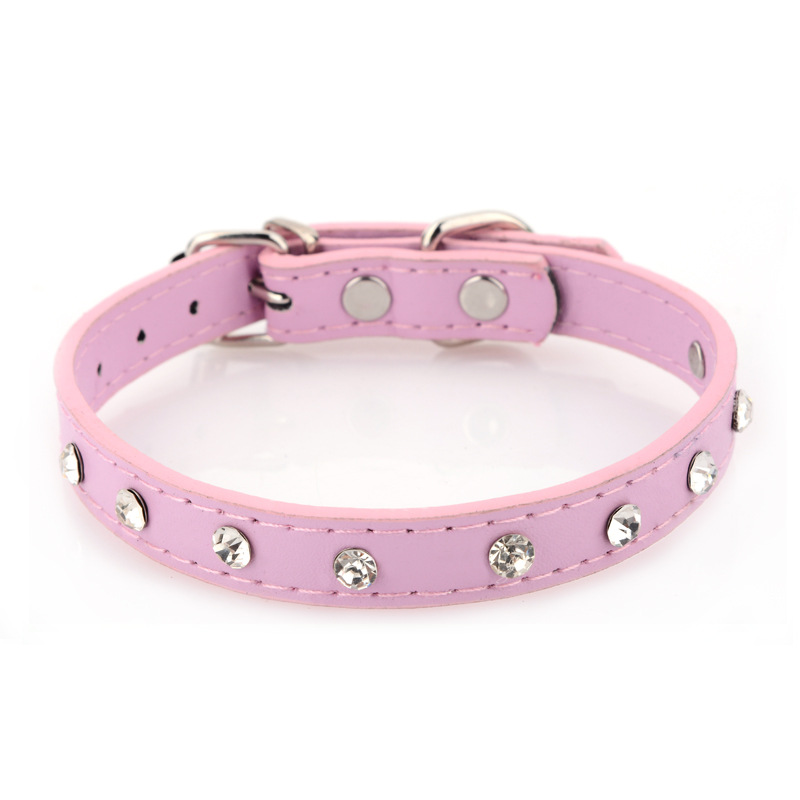 Pet supplies, diamond-encrusted pet collars, dog neck covers, household retractable dog leashes, in stock and wholesale Item Picture
