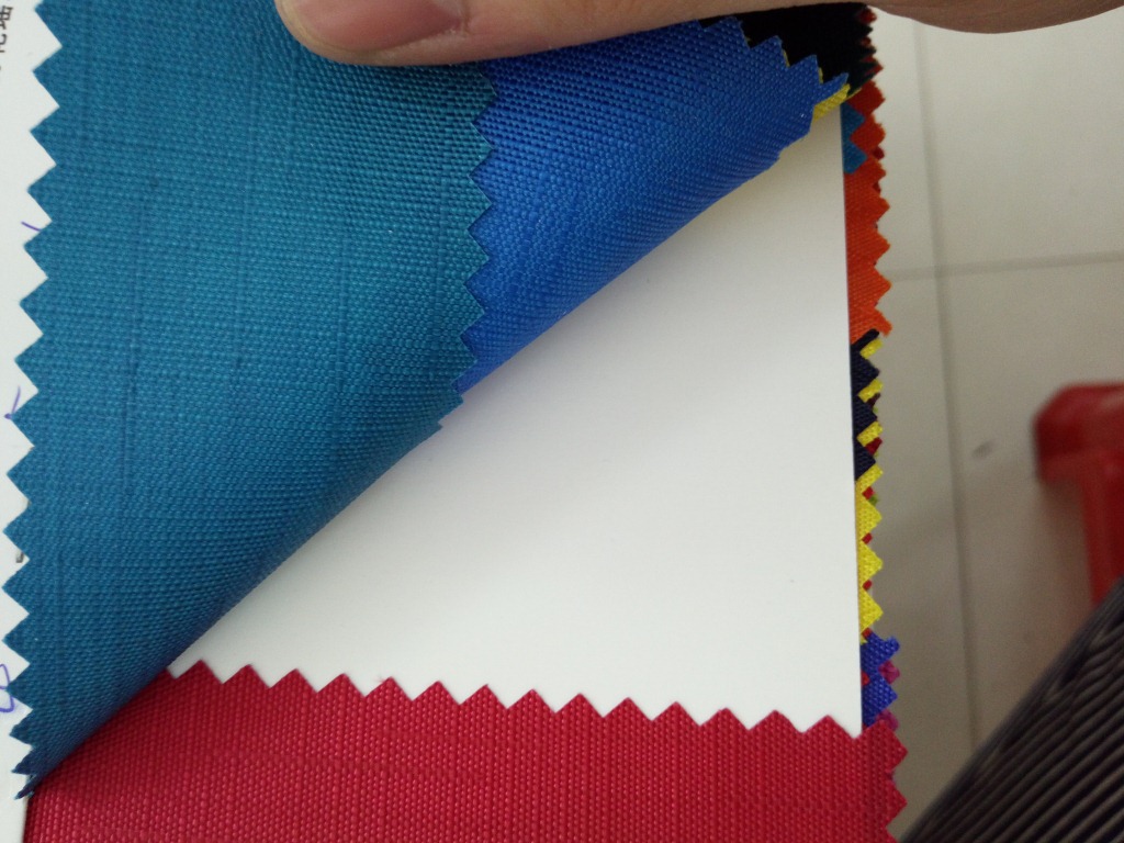 Factory direct sales of Oxford cloth fabric, three-dimensional twill coating artificial leather, Oxford cloth bag fabric in stock supply Specification image