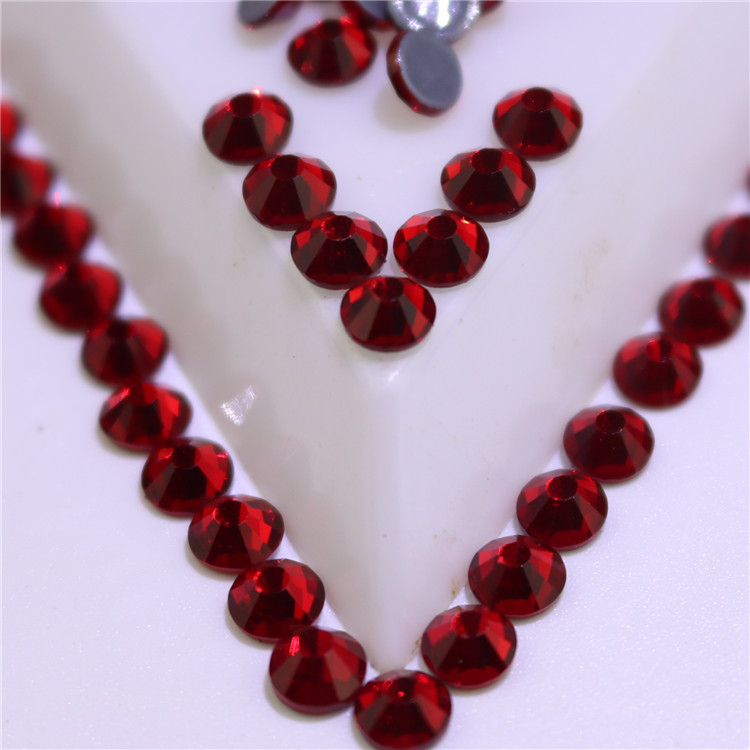 Red Color Glass Hot Diamond Manufacturers Spot Diy Nail Clothing Accessories Flat Rhinestones Wholesale Application Scenario