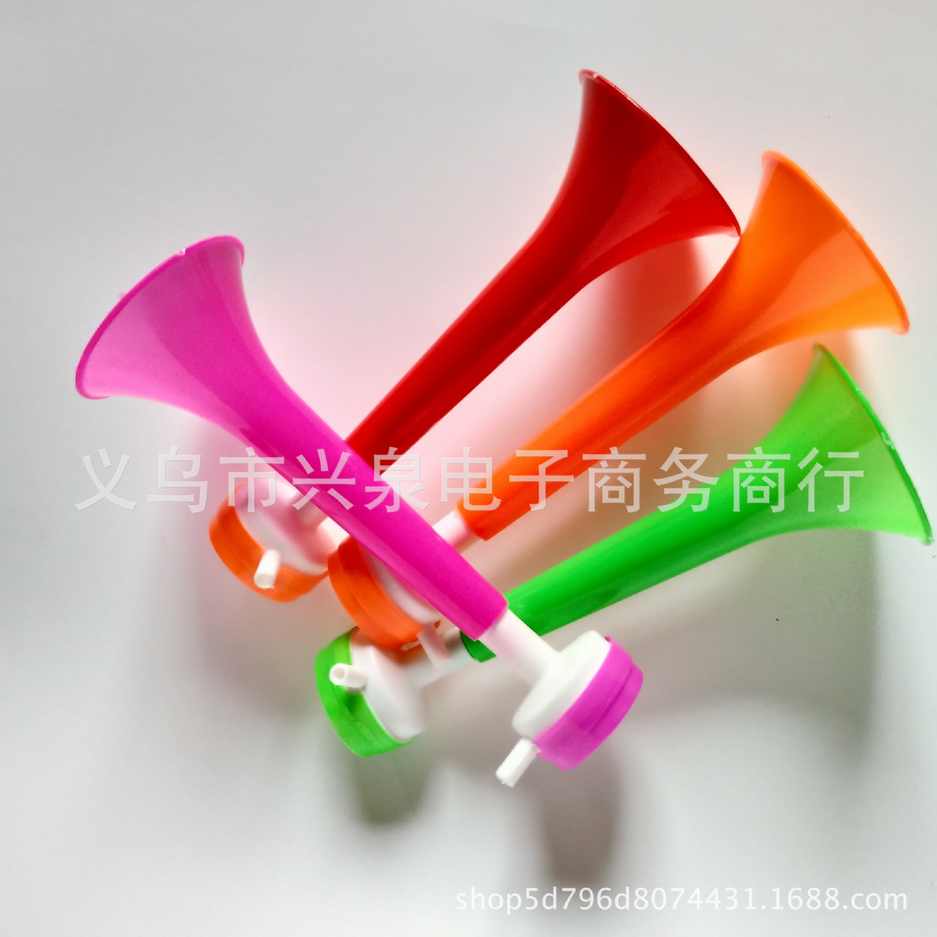 【 Zone 3-3 】 High-pitched speakers 900 yuan per box, high-pitched plastic speakers, children's speakers, toys, cheering props, 1 yuan, 2 yuan, toy wholesale Item Picture